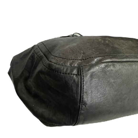 EUC Tory Burch Pyramid slouchy Large Black Leather Hobo Bag - Picture 4 of 15